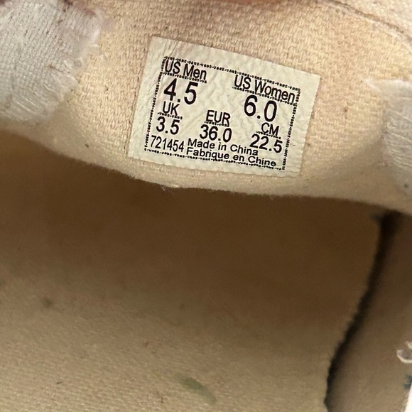 VANS off the wall slip in shoes women’s size 6 - Picture 7 of 7